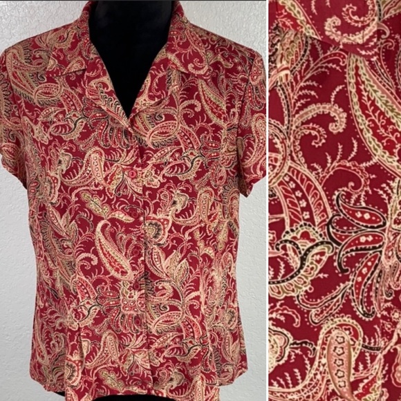 Emma James Tops - 🌻10/$10🌻 [EMMA JAMES] Paisley Button Down Top